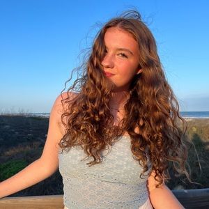 Meet your Posher, Lucy